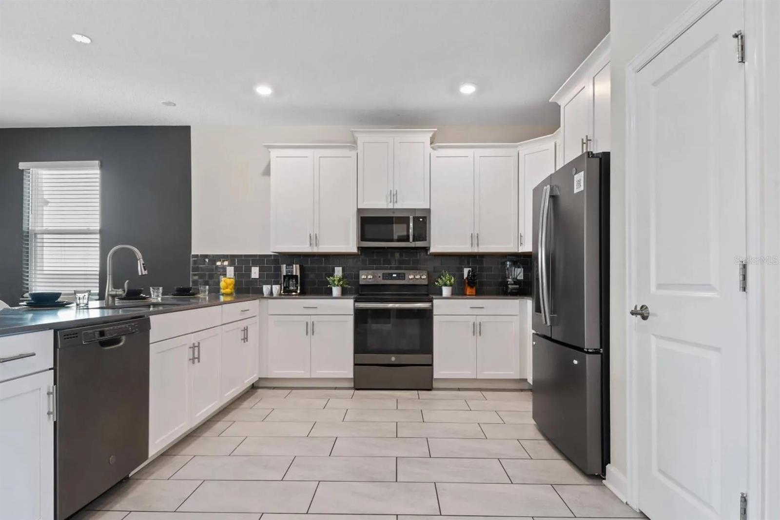 2721 Bookmark Dr Property Photo 7