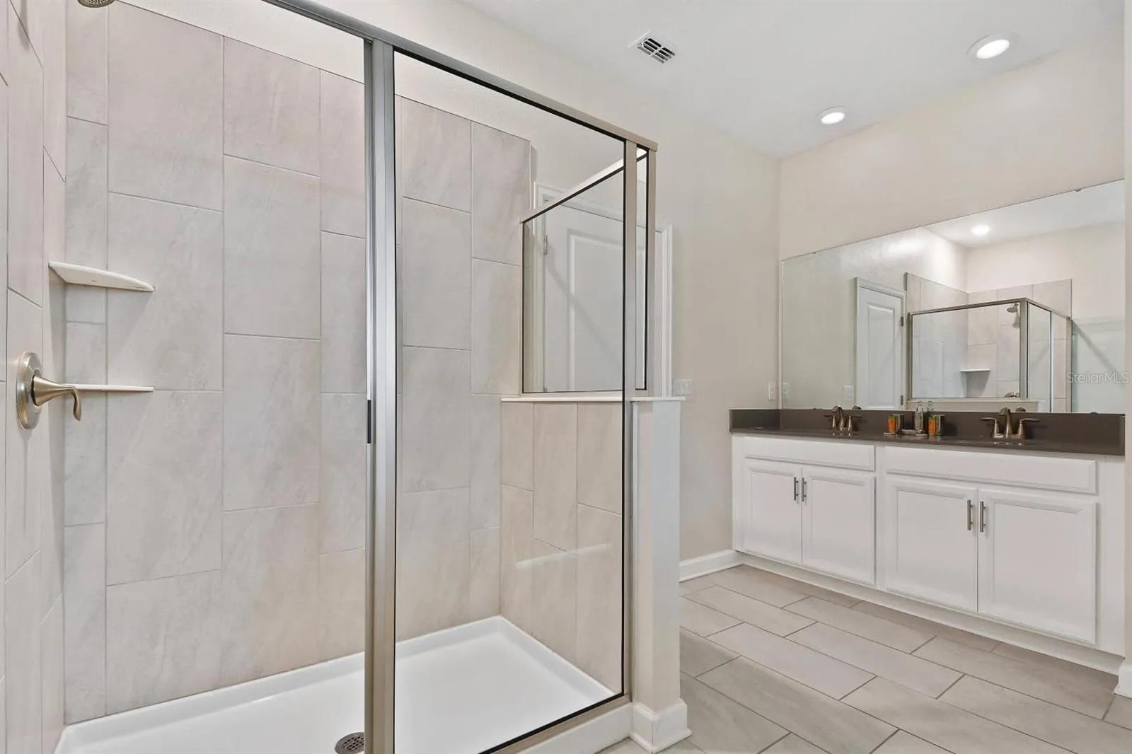 2721 Bookmark Dr Property Photo 17