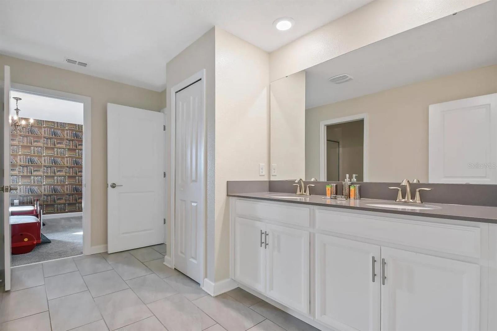 2721 Bookmark Dr Property Photo 33