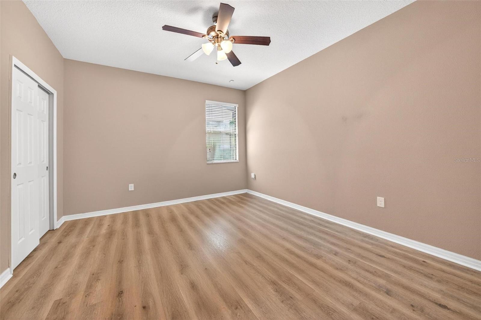10025 Leyburn Ct Property Photo 16