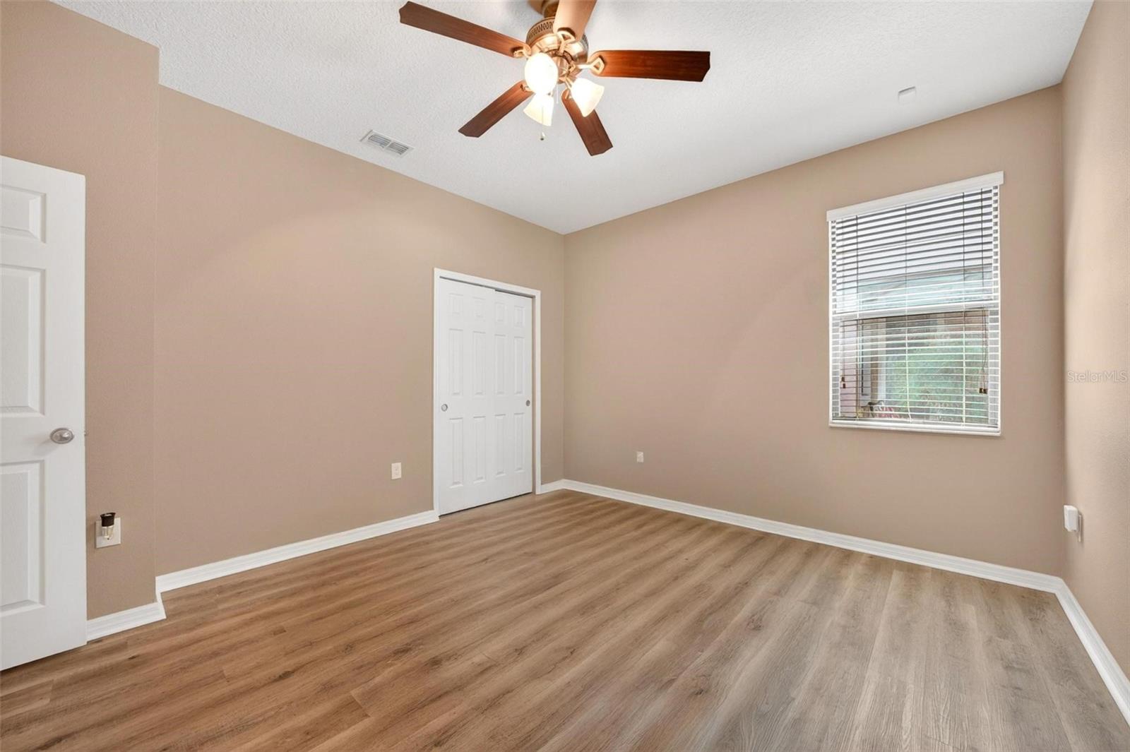 10025 Leyburn Ct Property Photo 17