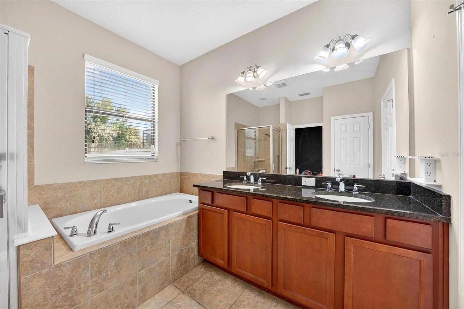 10025 Leyburn Ct Property Photo 26