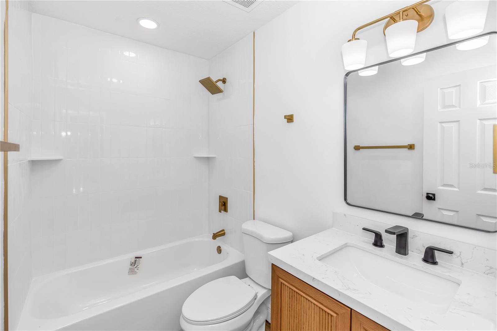 4845 Hawley Rd Property Photo 4