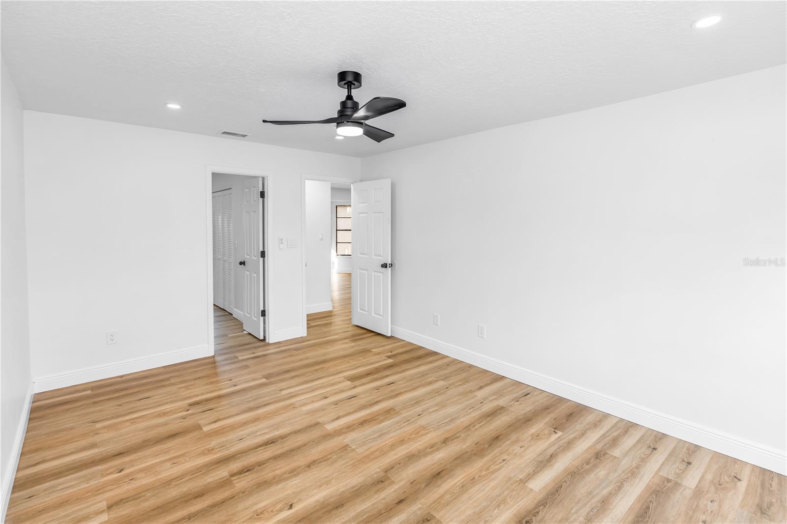 4845 Hawley Rd Property Photo 11