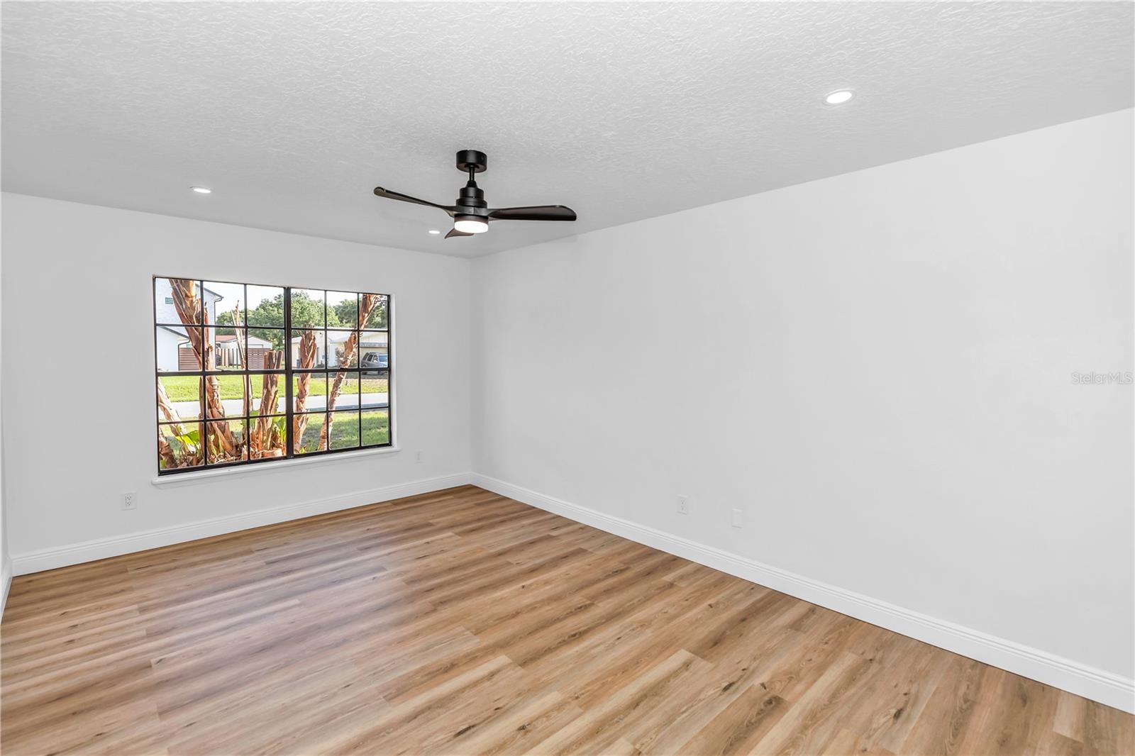 4845 Hawley Rd Property Photo 12