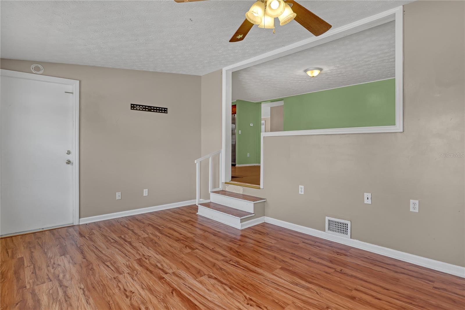 1818 Big Cypress St Ne Property Photo 15