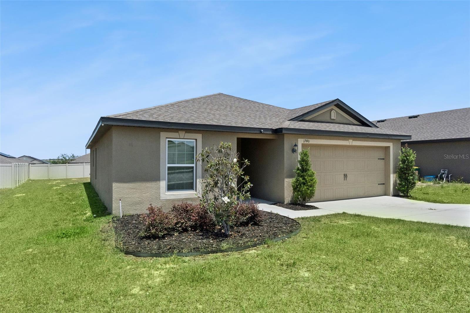 1740 Canaan Loop Property Photo 3