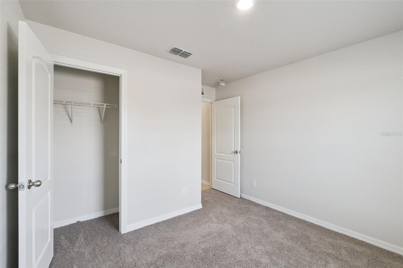 1740 Canaan Loop Property Photo 5