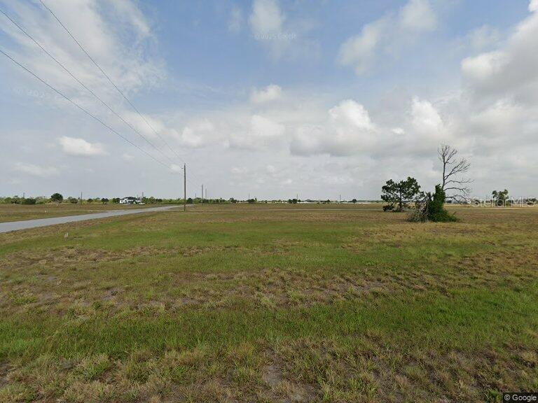 O6405466 Property Photo 1