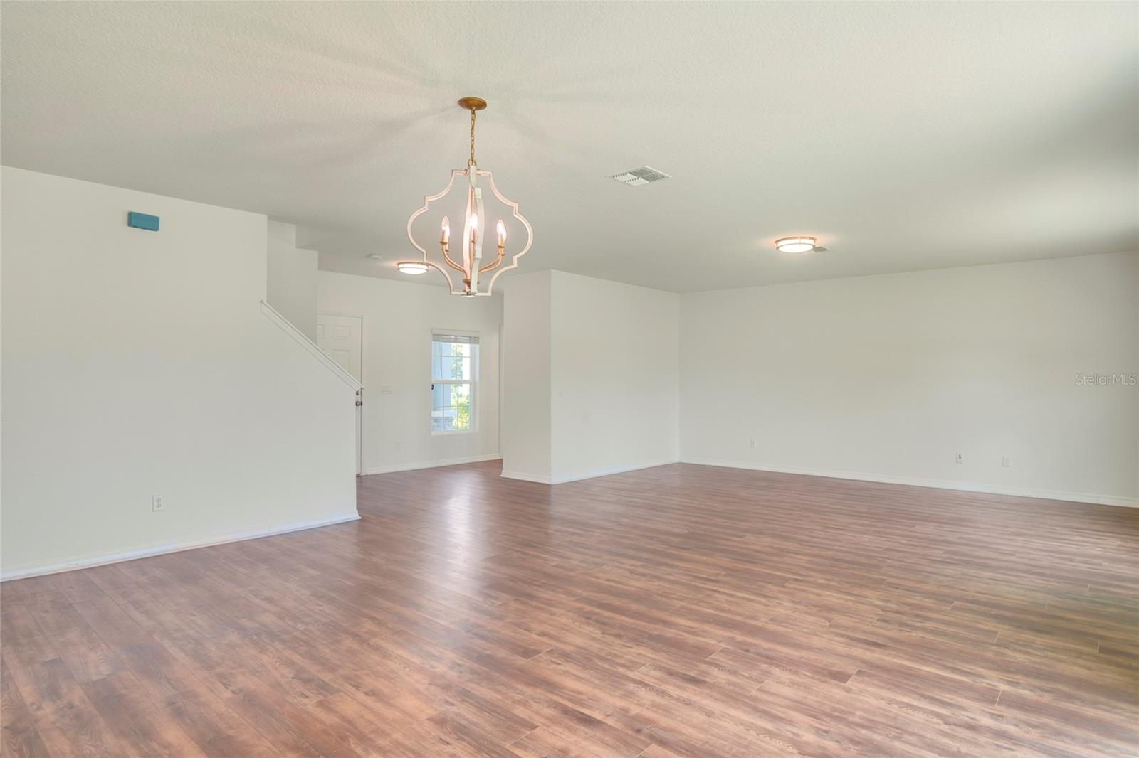 3936 Fescue St Property Photo 4