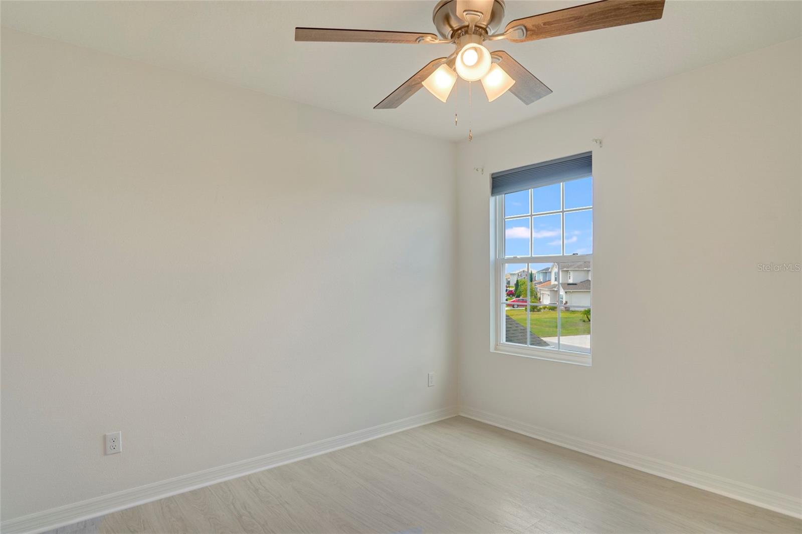 3936 Fescue St Property Photo 22