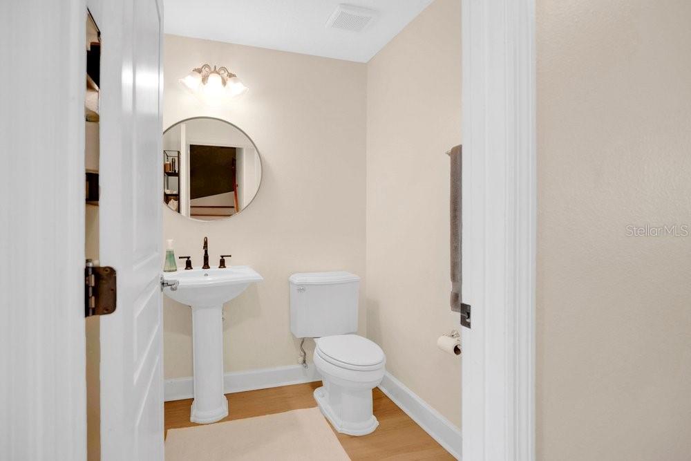 560 Copley Ln Property Photo 19
