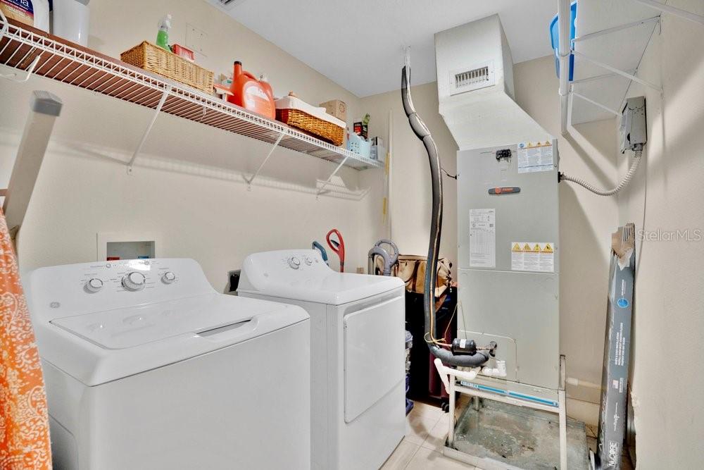 560 Copley Ln Property Photo 28