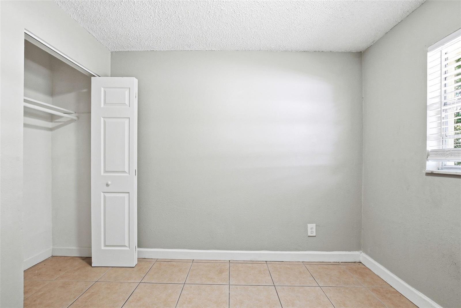1729 Flores Ct Property Photo 18