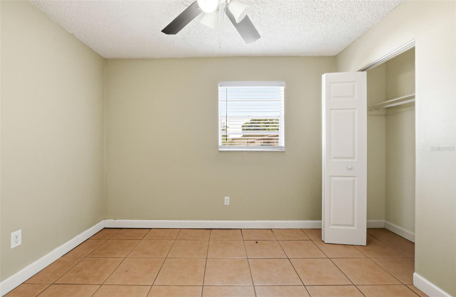 1729 Flores Ct Property Photo 28
