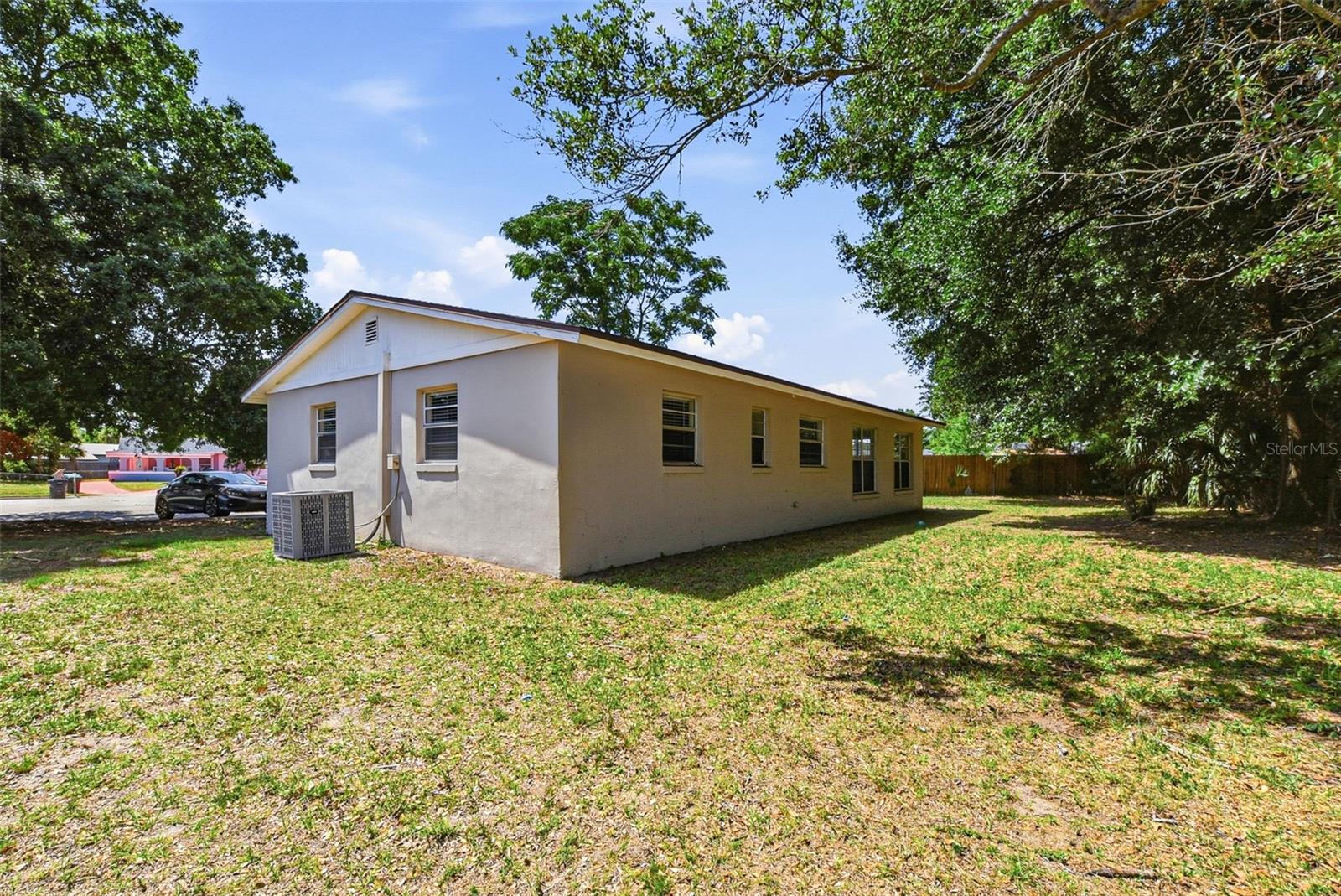 1729 Flores Ct Property Photo 37