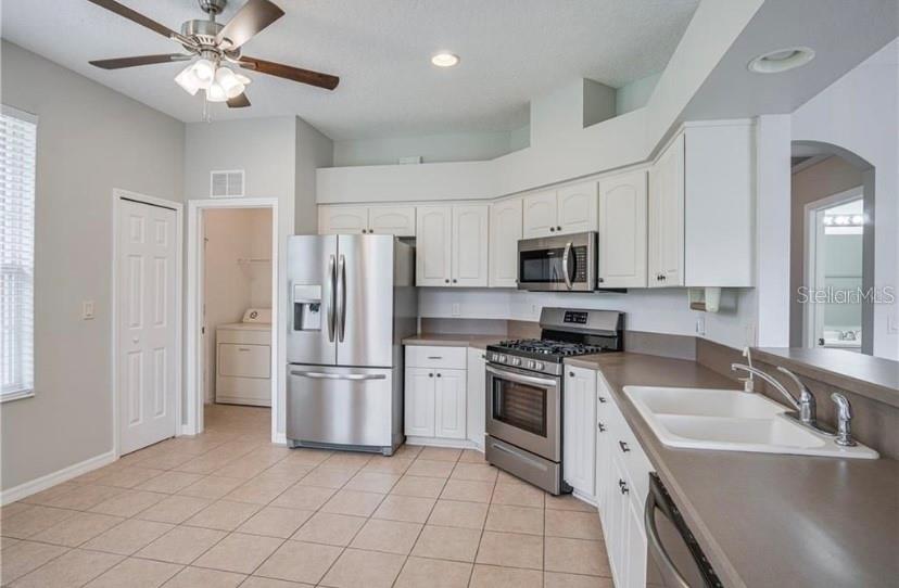 27326 Orchid Glade St Property Photo 10