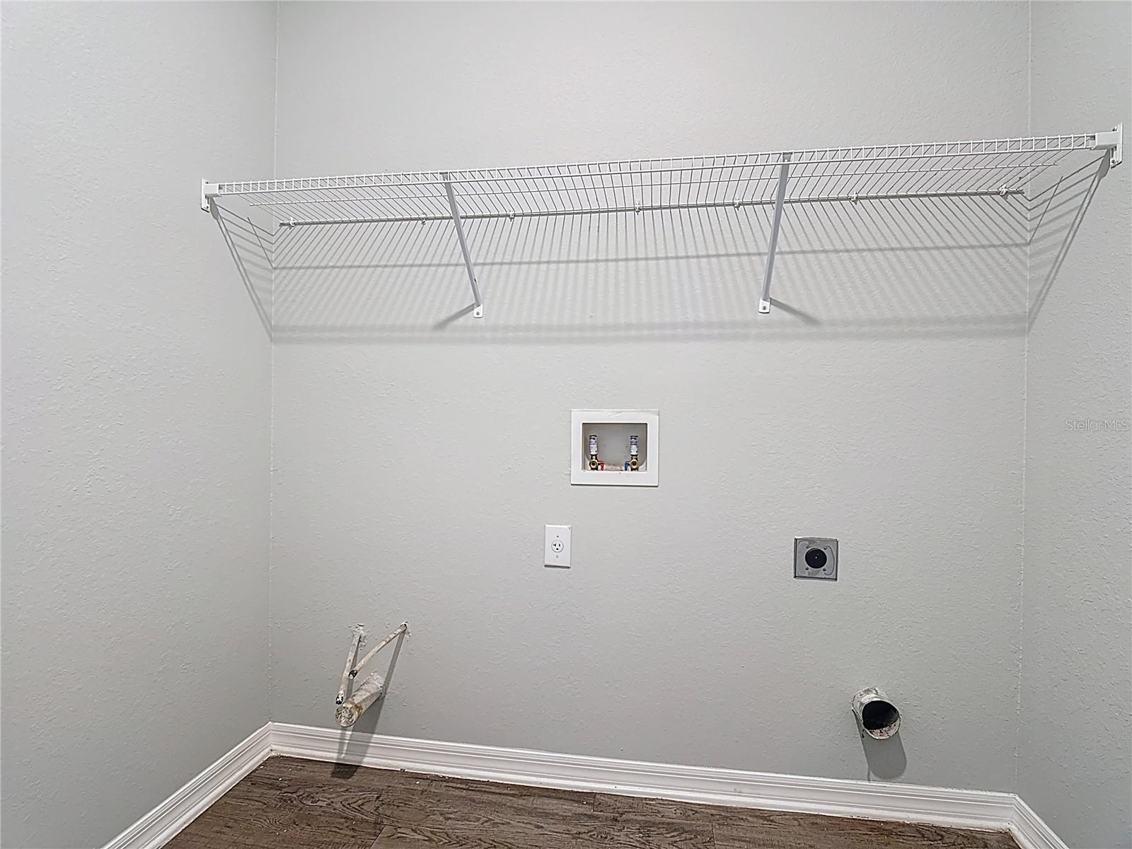 840 Sydney St Property Photo 38