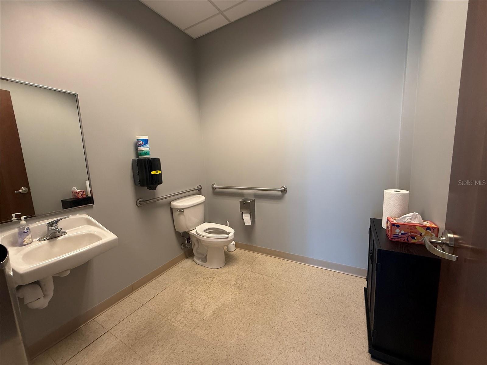 10967 Lake Underhill Rd #106 Property Photo 10