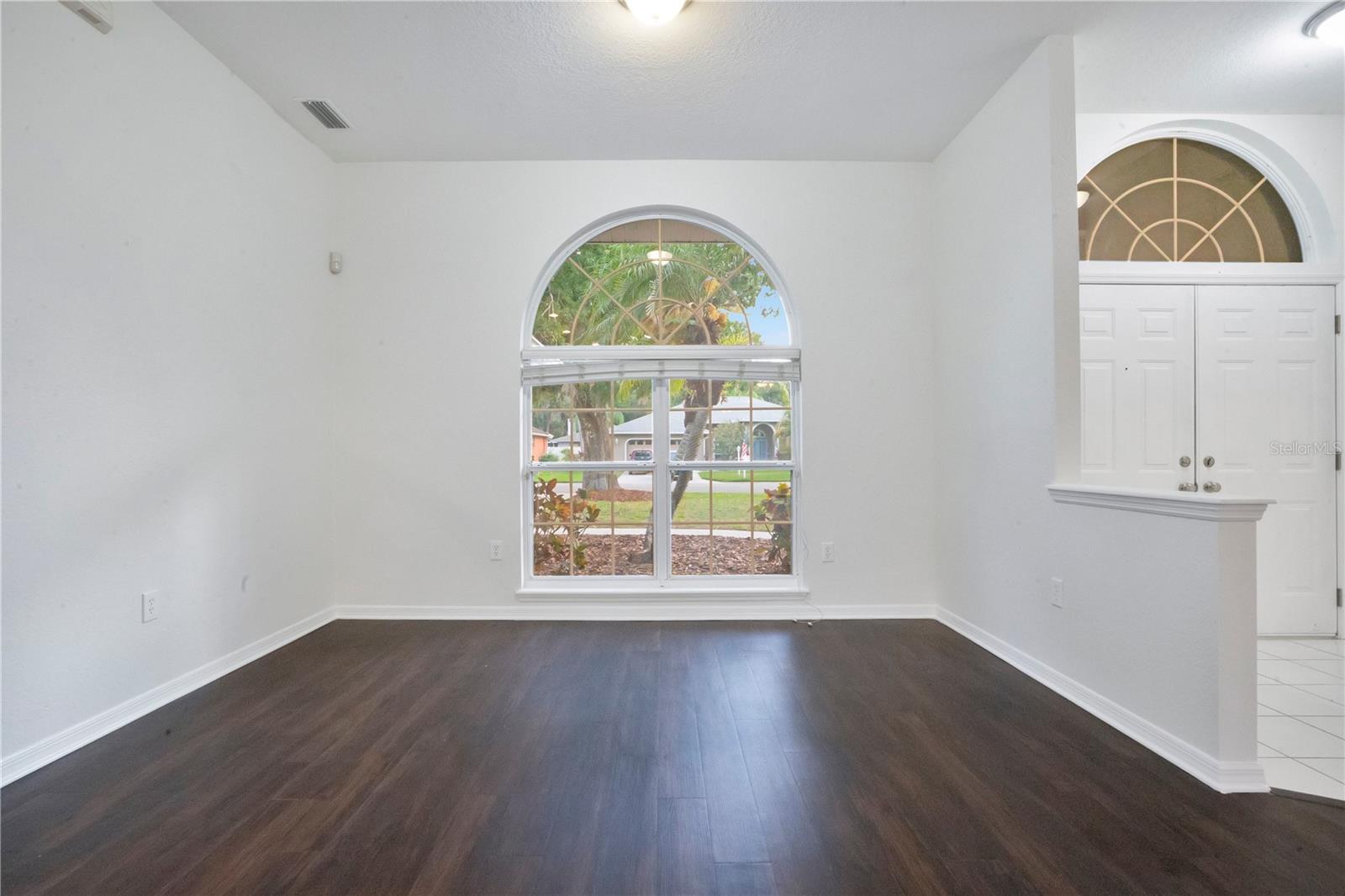 3404 River Woods Dr Property Photo 4