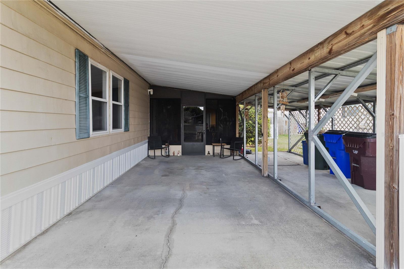 2030 Crystal Ln Property Photo 15