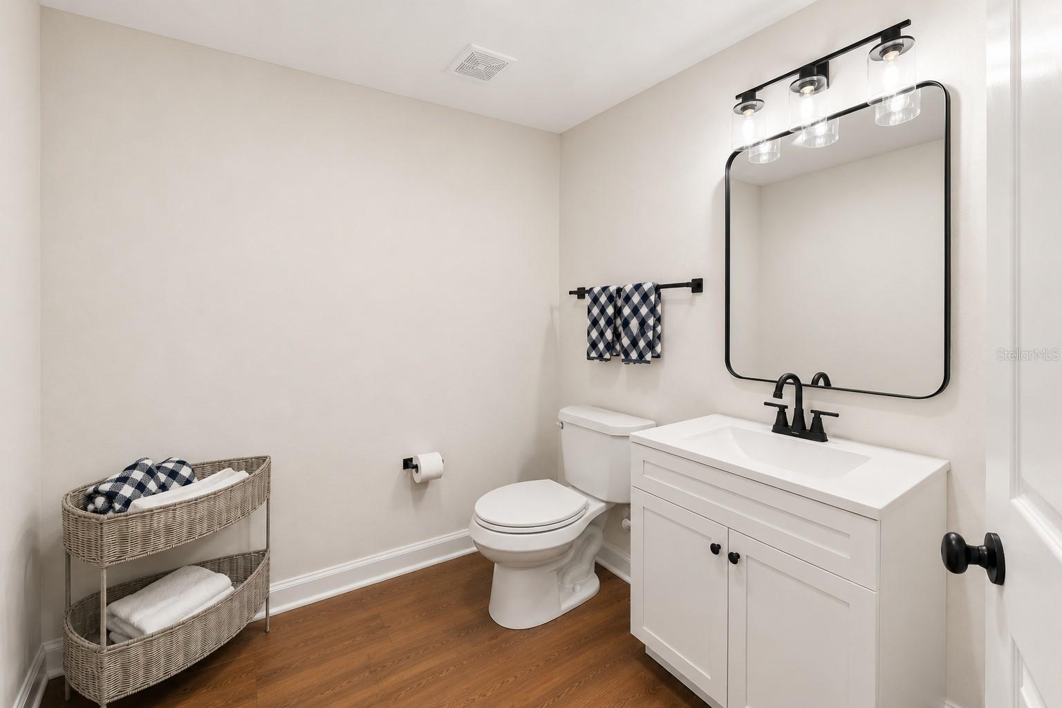 10143 Malpas Pt Property Photo 21