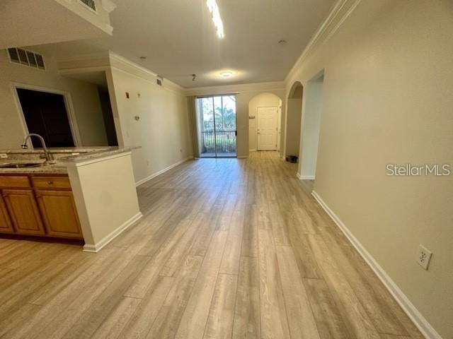 O6405585 Property Photo 5