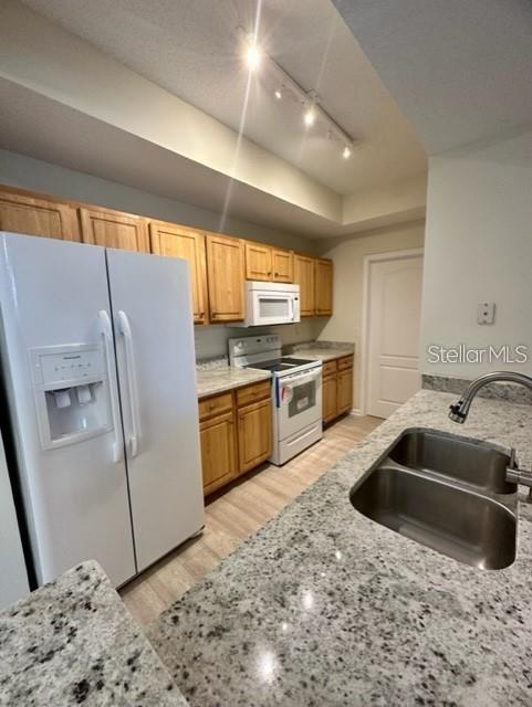 O6405585 Property Photo 7