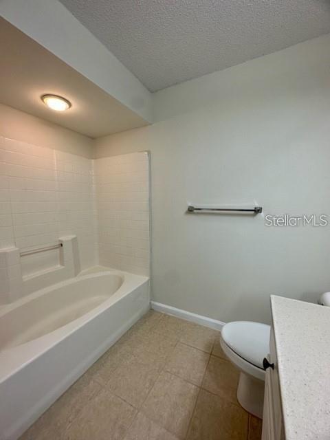 O6405585 Property Photo 16