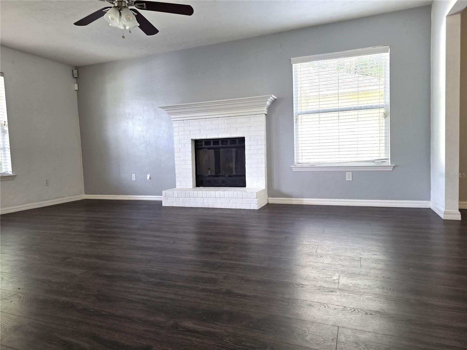 2509 Nw 37th Pl Property Photo 6