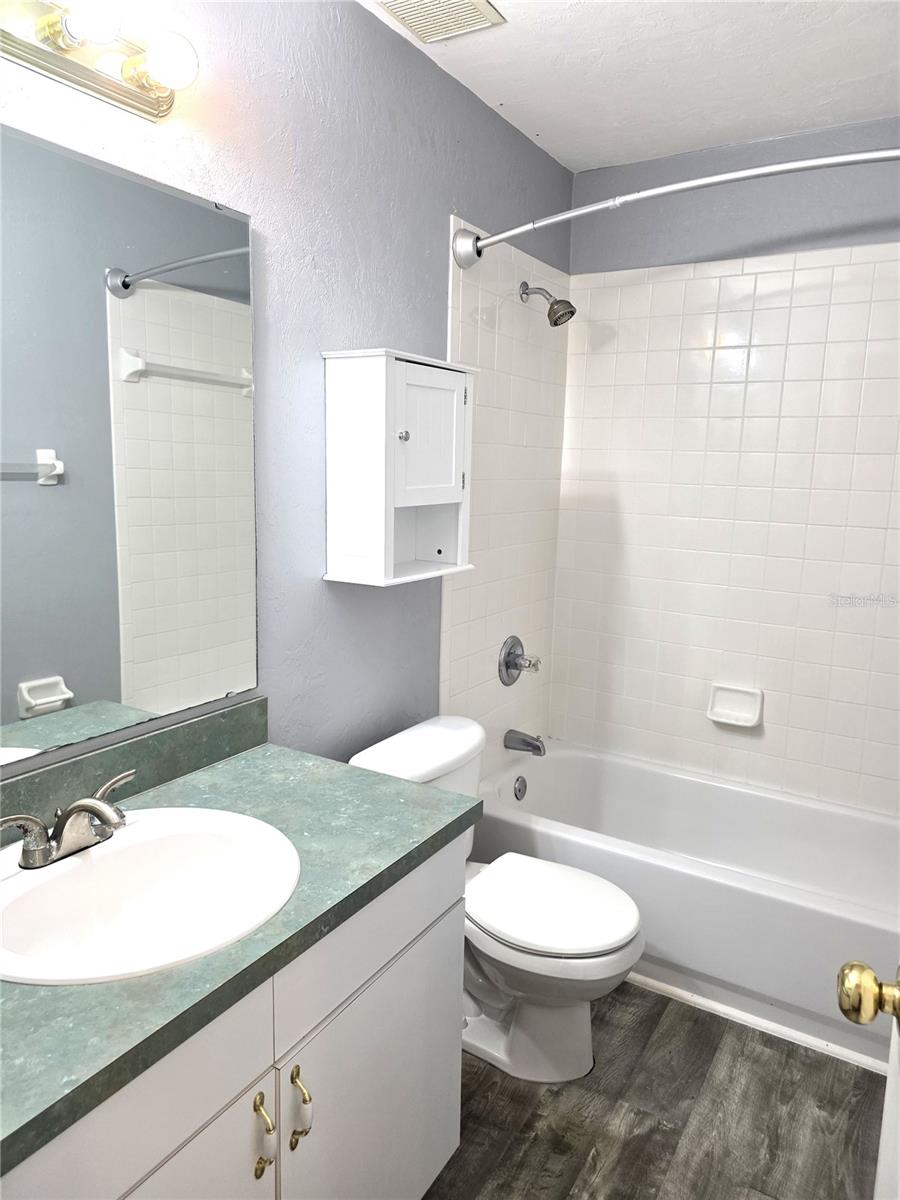 2509 Nw 37th Pl Property Photo 21