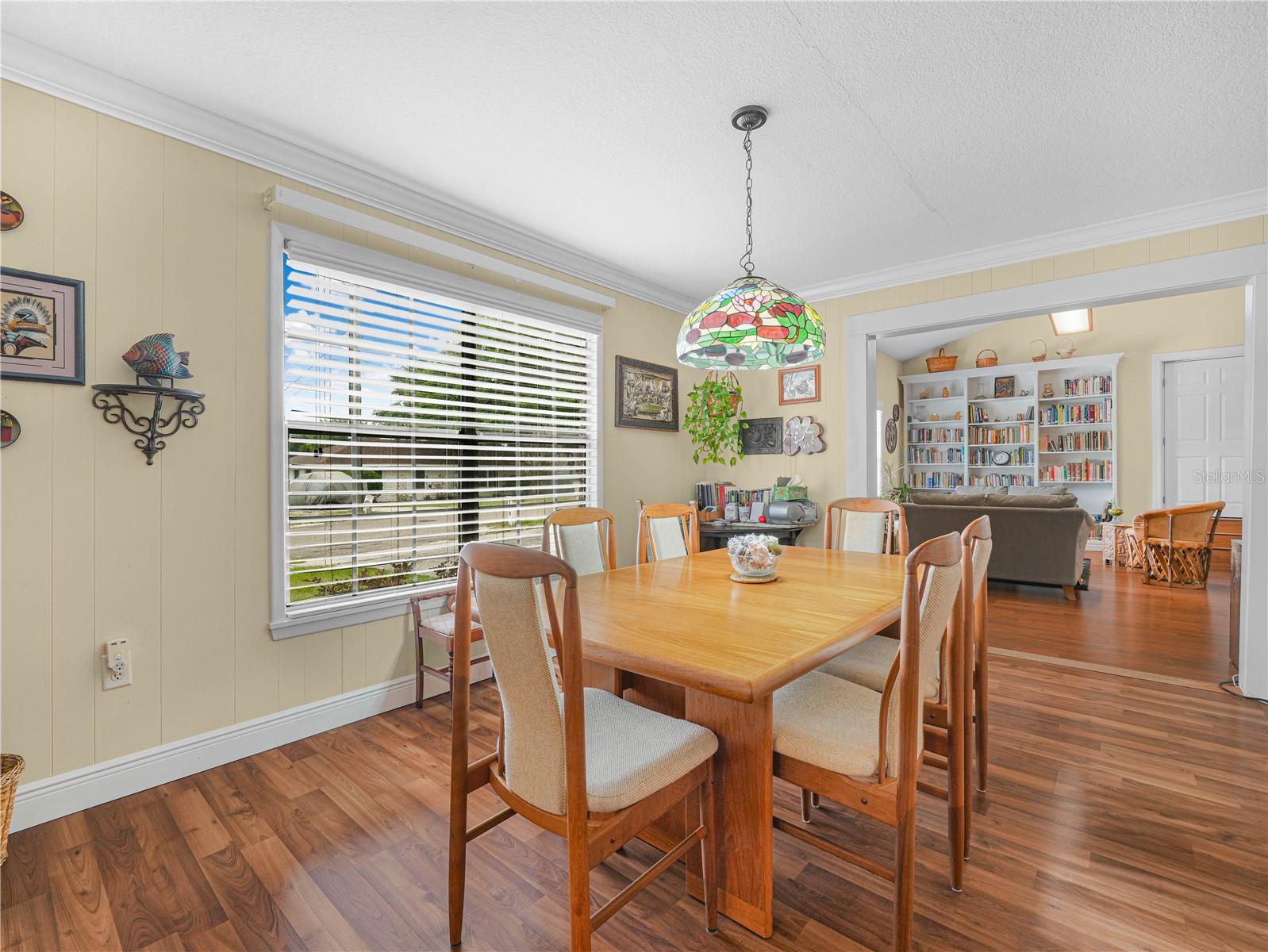 O6405616 Property Photo 10
