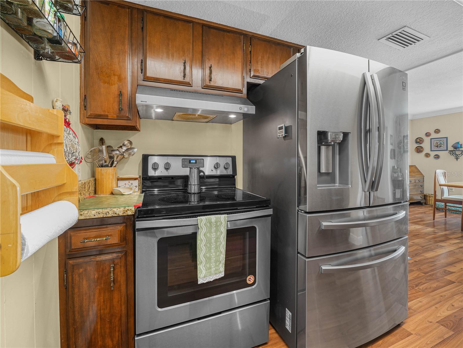 O6405616 Property Photo 13