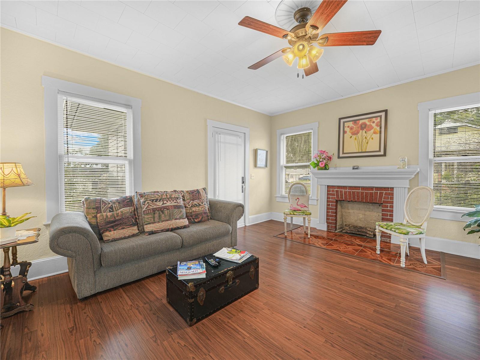 O6405616 Property Photo 29