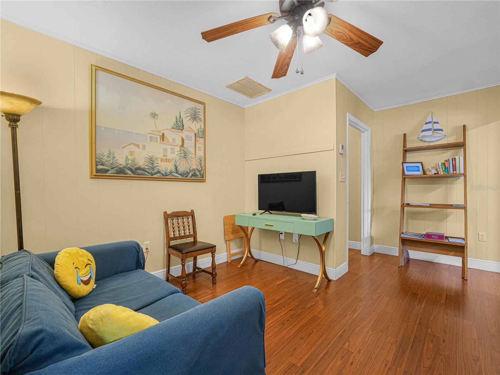 O6405616 Property Photo 45