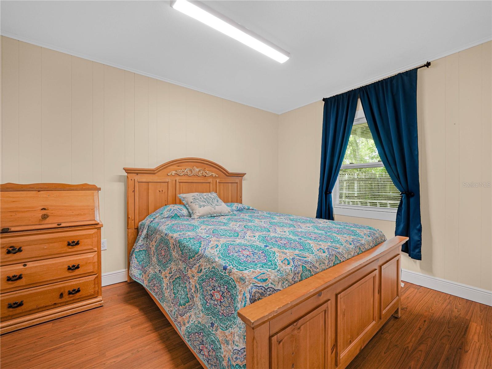 O6405616 Property Photo 50