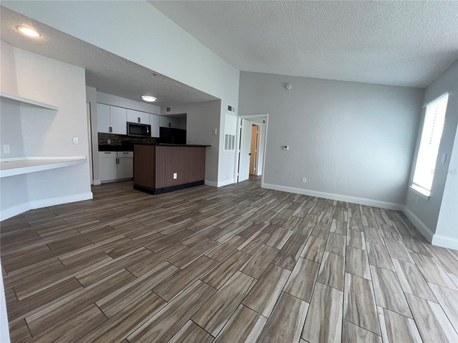 2208 Antigua Pl #938 Property Photo 5