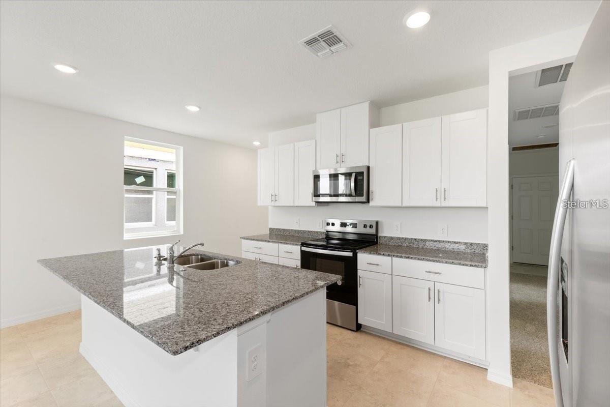 1361 Current Pl Property Photo 3