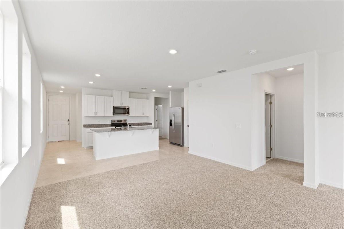 1361 Current Pl Property Photo 6