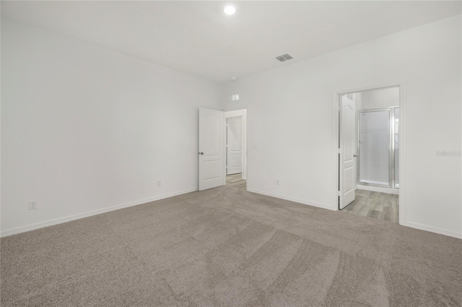 357 Bream Property Photo 23