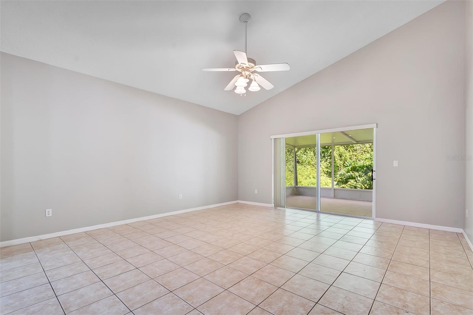 469 Carey Way Property Photo 14