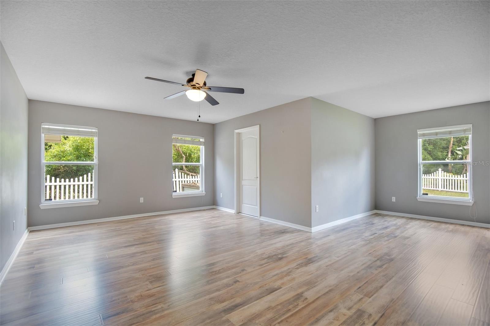 469 Carey Way Property Photo 18