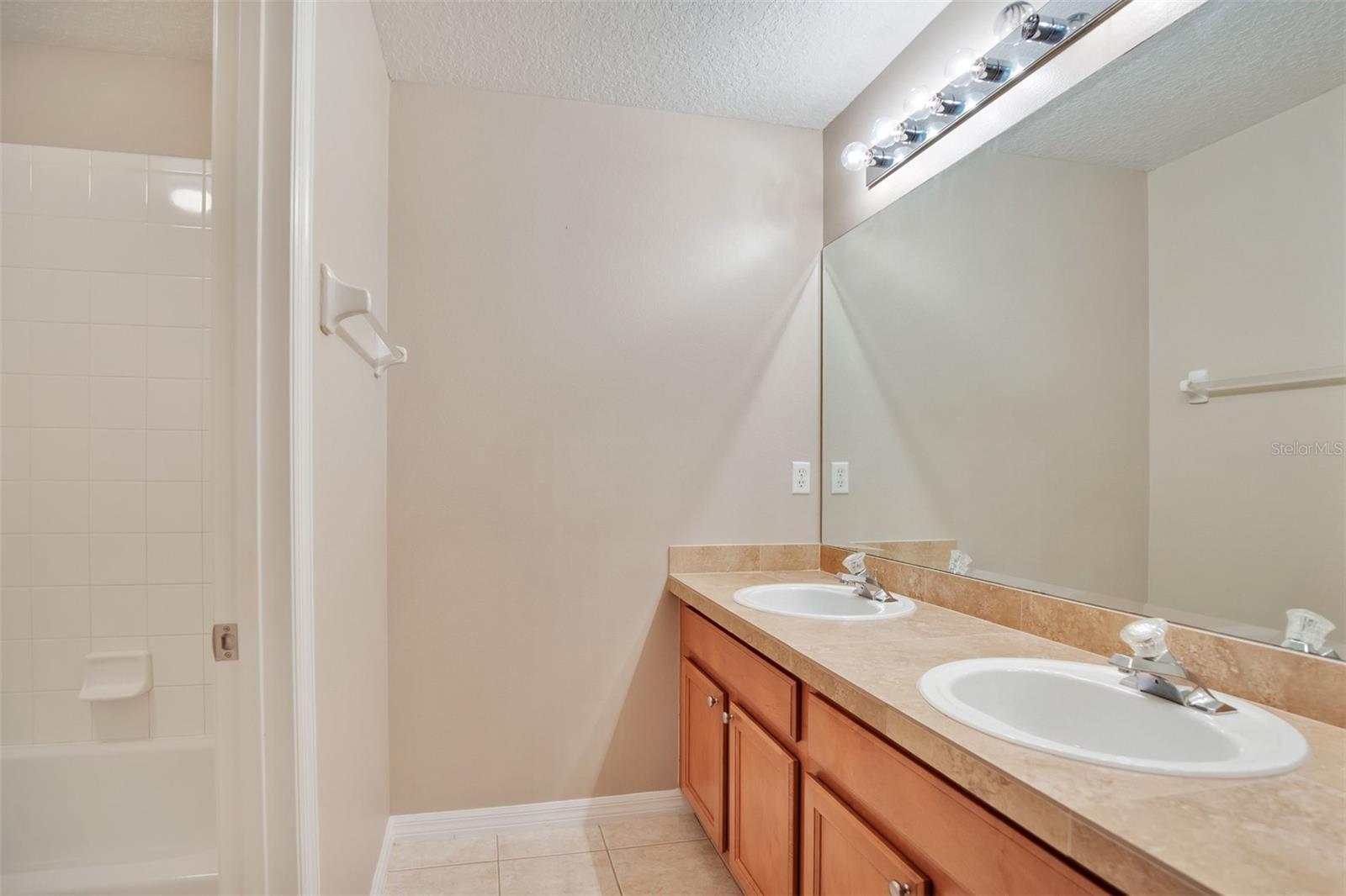 469 Carey Way Property Photo 25