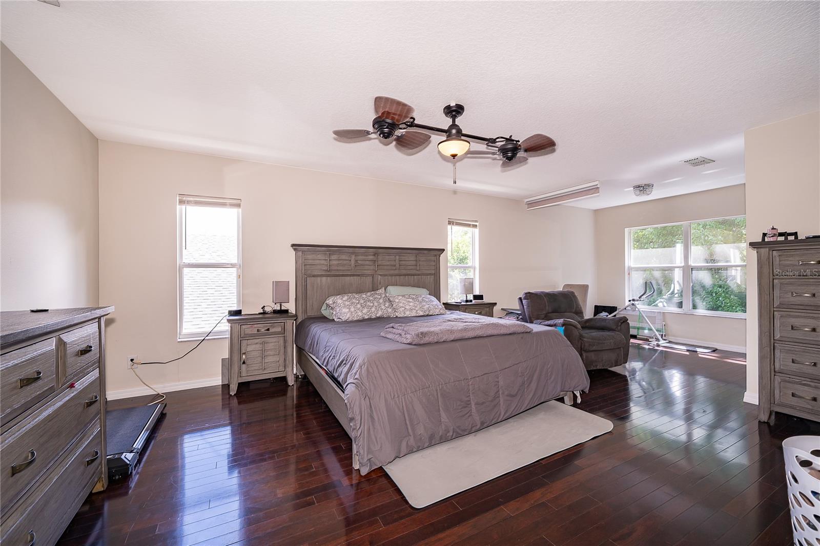 9808 Bennington Chase Dr Property Photo 12
