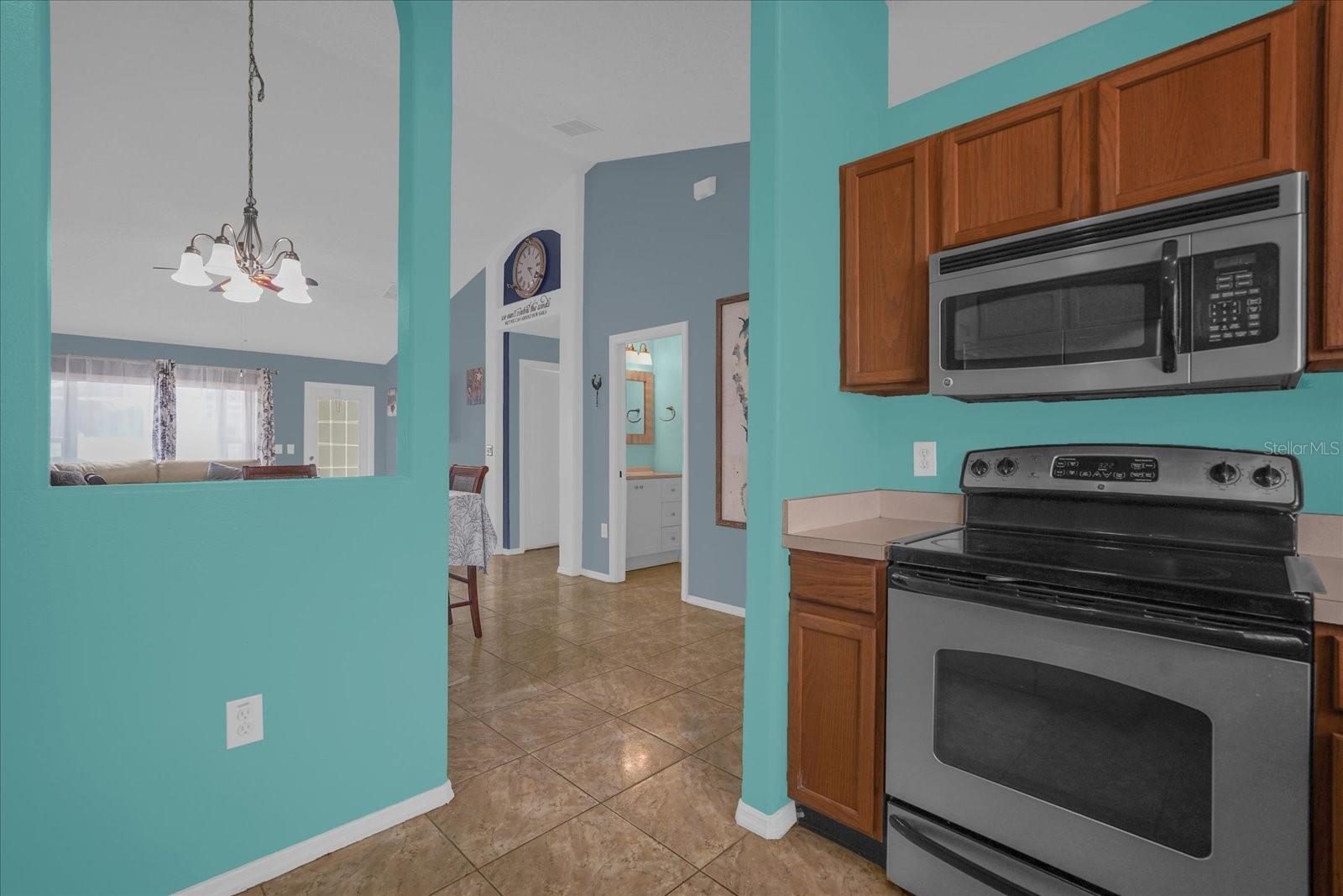 14352 Sun Bay Dr Property Photo 6