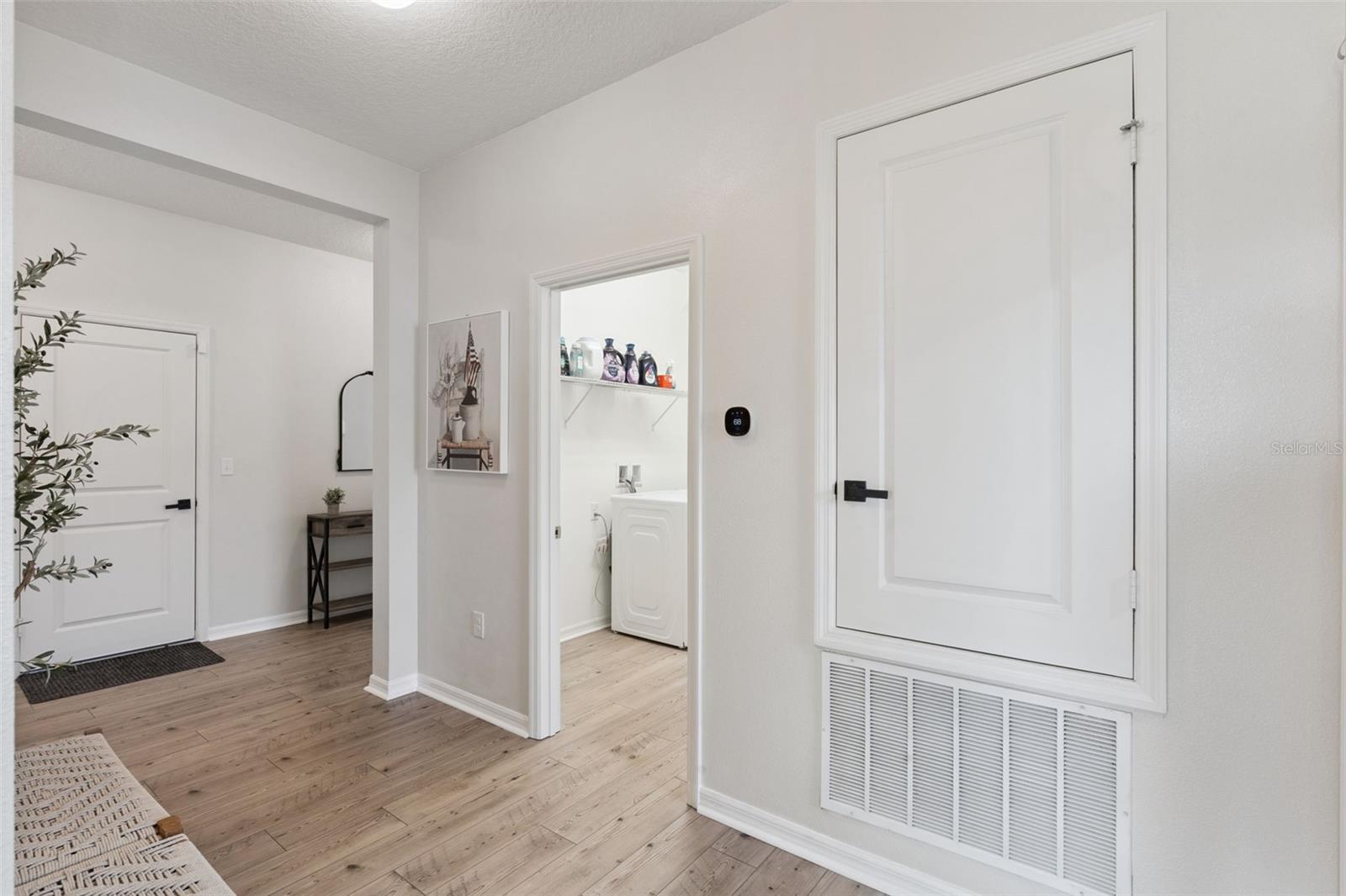 2429 Begonia St Property Photo 18