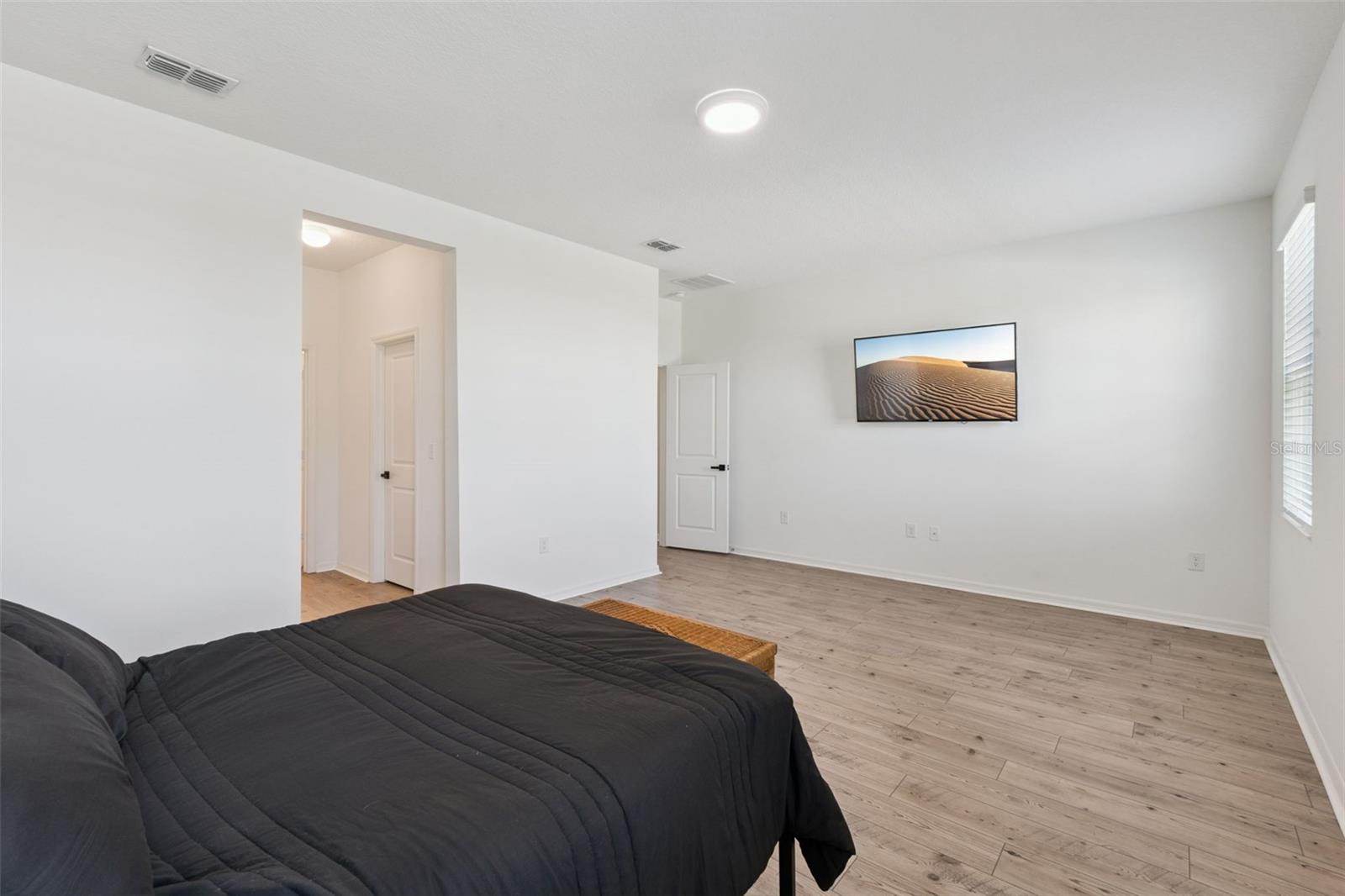 2429 Begonia St Property Photo 20