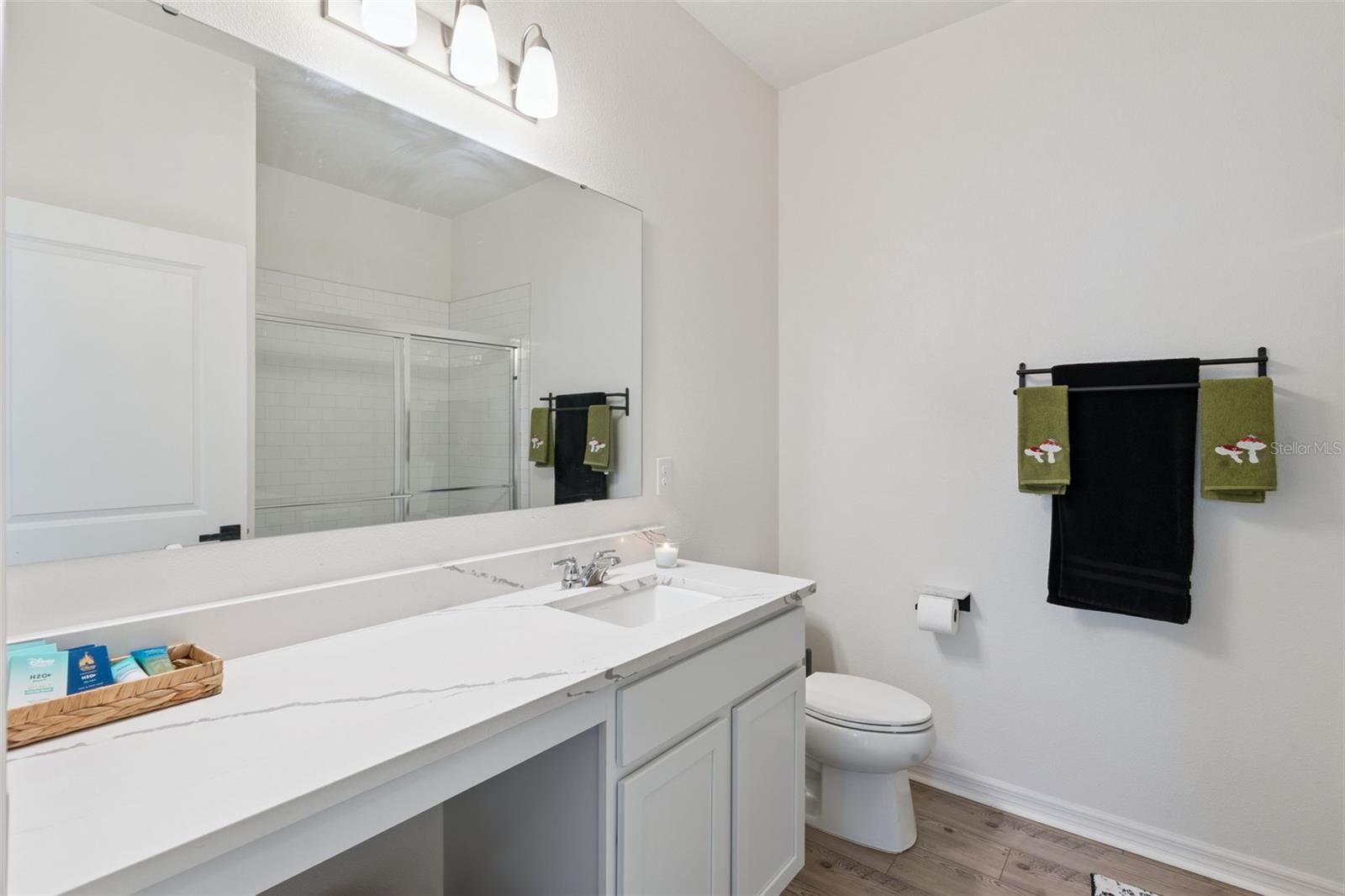 2429 Begonia St Property Photo 29