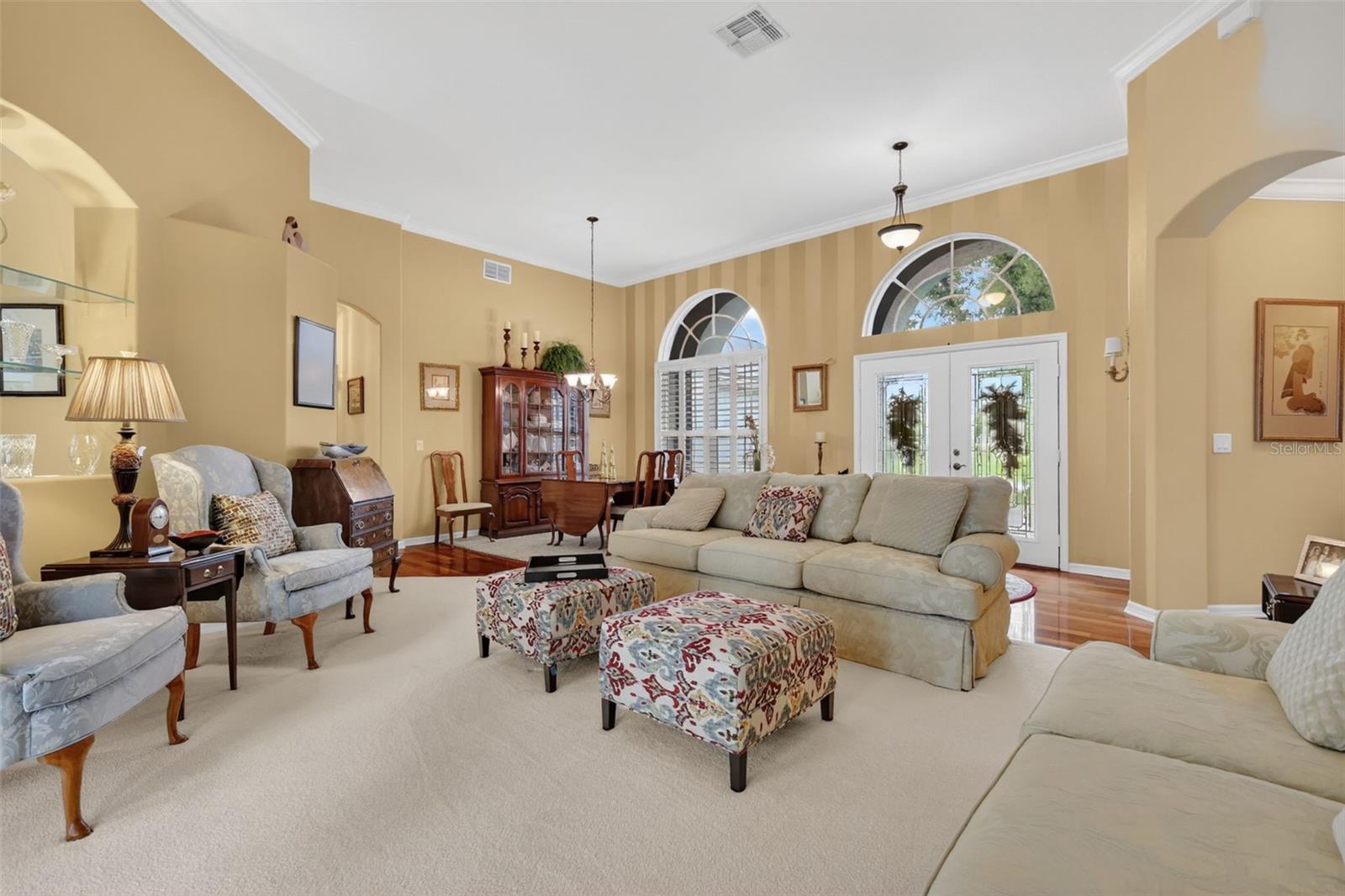 9035 Laurel Ridge Dr Property Photo 7