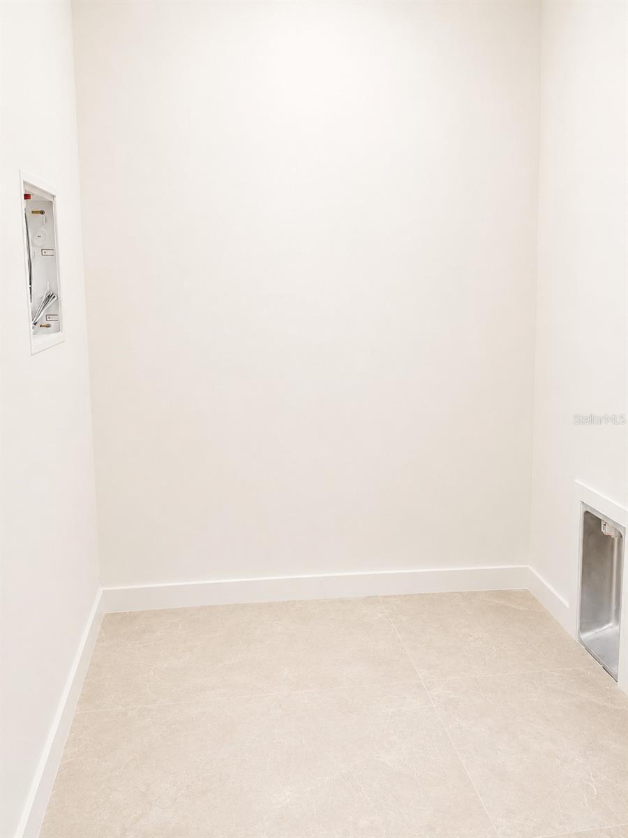 2907 W 25 St W. Strata Vii St Property Photo 20